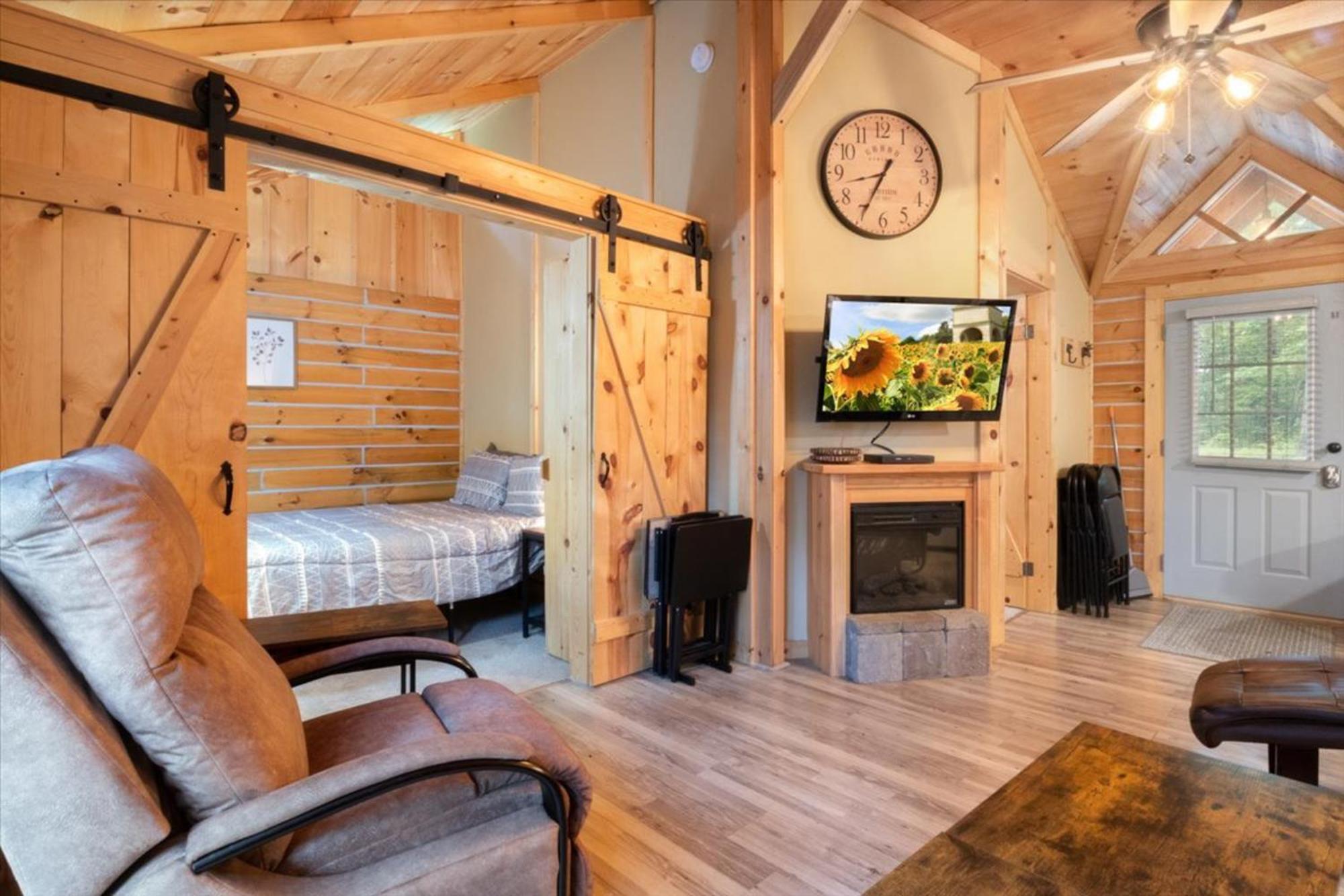 The Eldon Cabin Experience 外观 照片